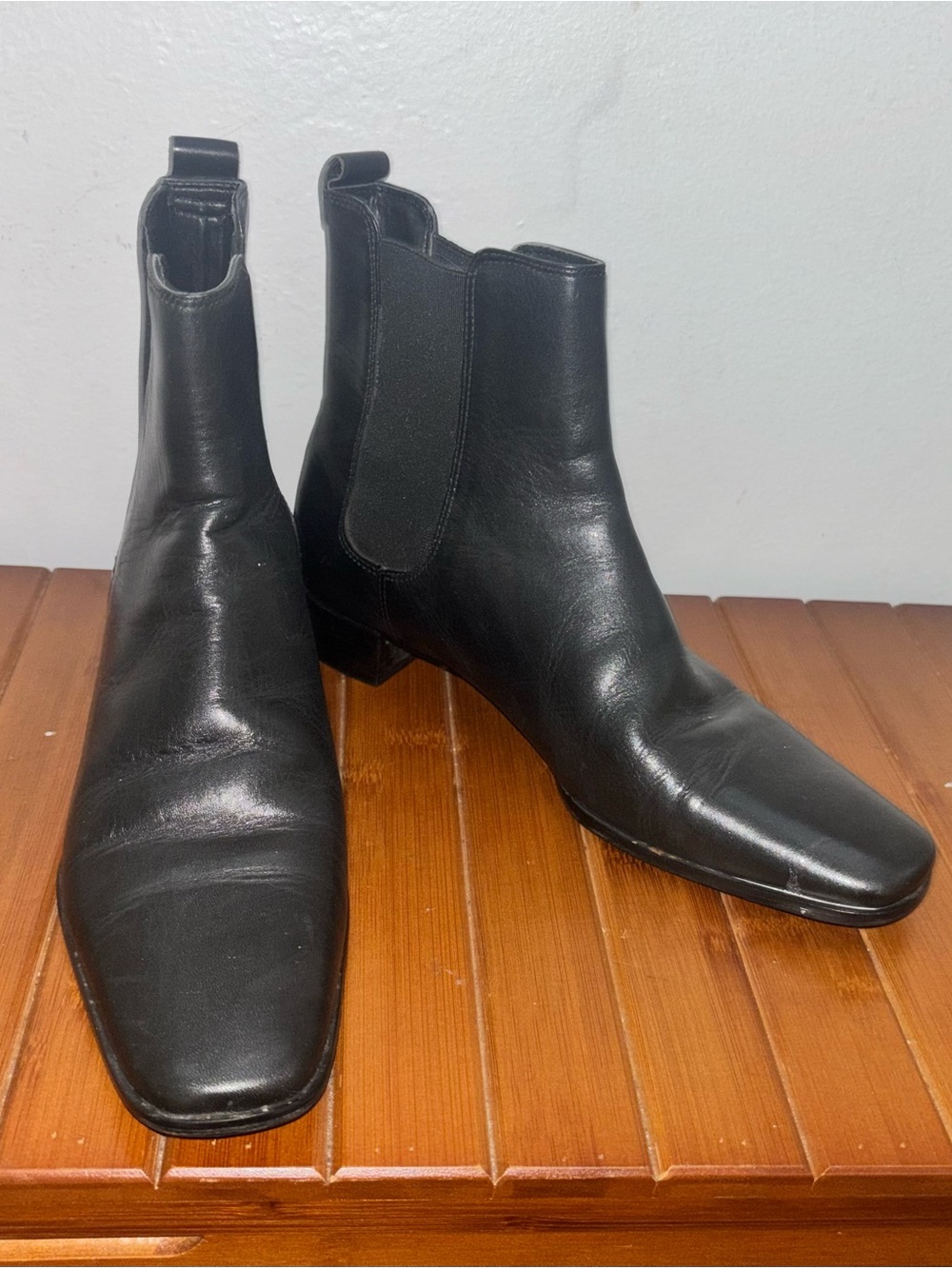 Ann Taylor Black Leather Square-Toe Chelsea Ankle Boots size 5M
